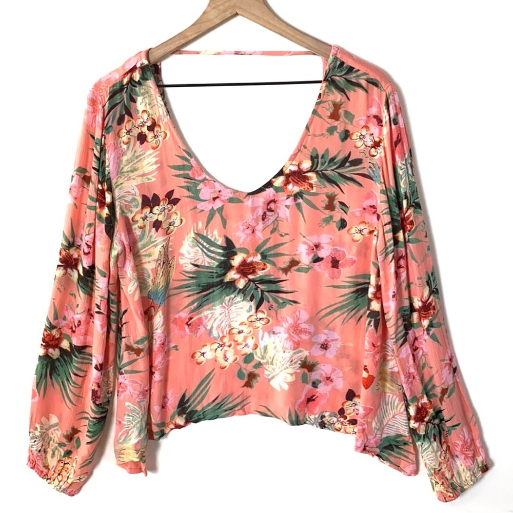 Live 4 Truth floral shark hem long Sleeve‎ top,Sz S